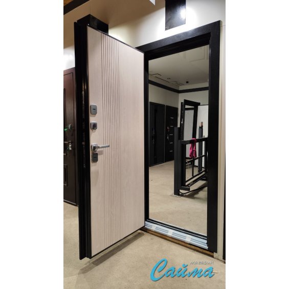 Входная Дверь LUXOR Termo 1 с терморазрывом. Нержавеющий молдинг. (Букле Чёрный/Сосна Белая)